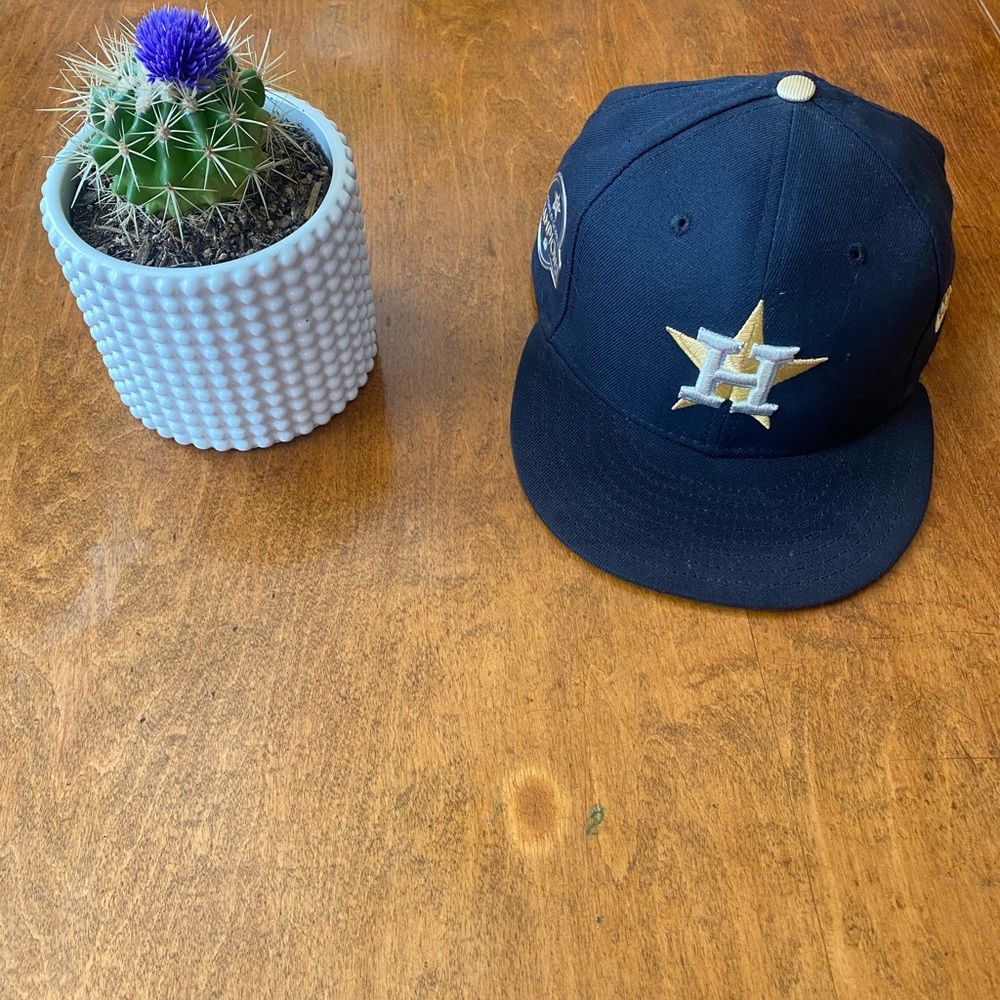 Houston Astros 2017 World Series New Era Fitted Hat 7 5/8 NWT